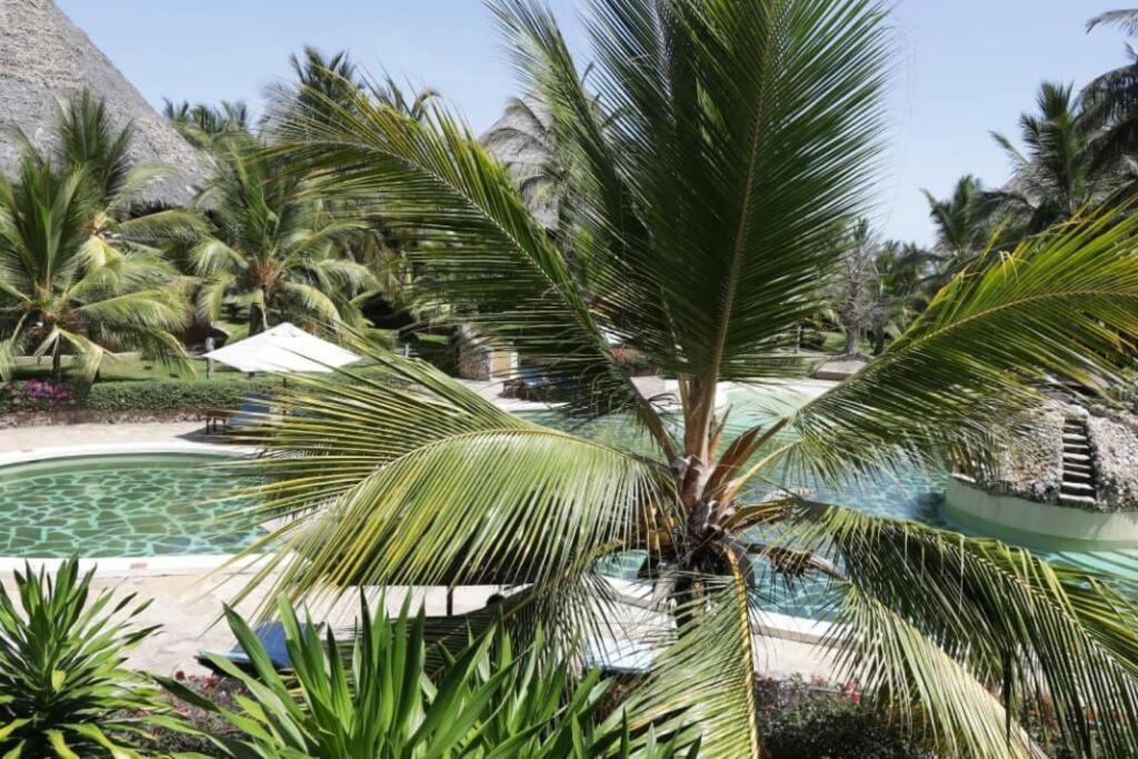 Tembo Beach Cottage Malindi Exterior foto